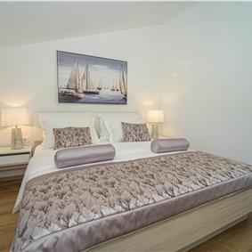 6 Bedroom Beachfront Villa with Heated Pool near Vela Luka on Korcula Island, Sleep 12